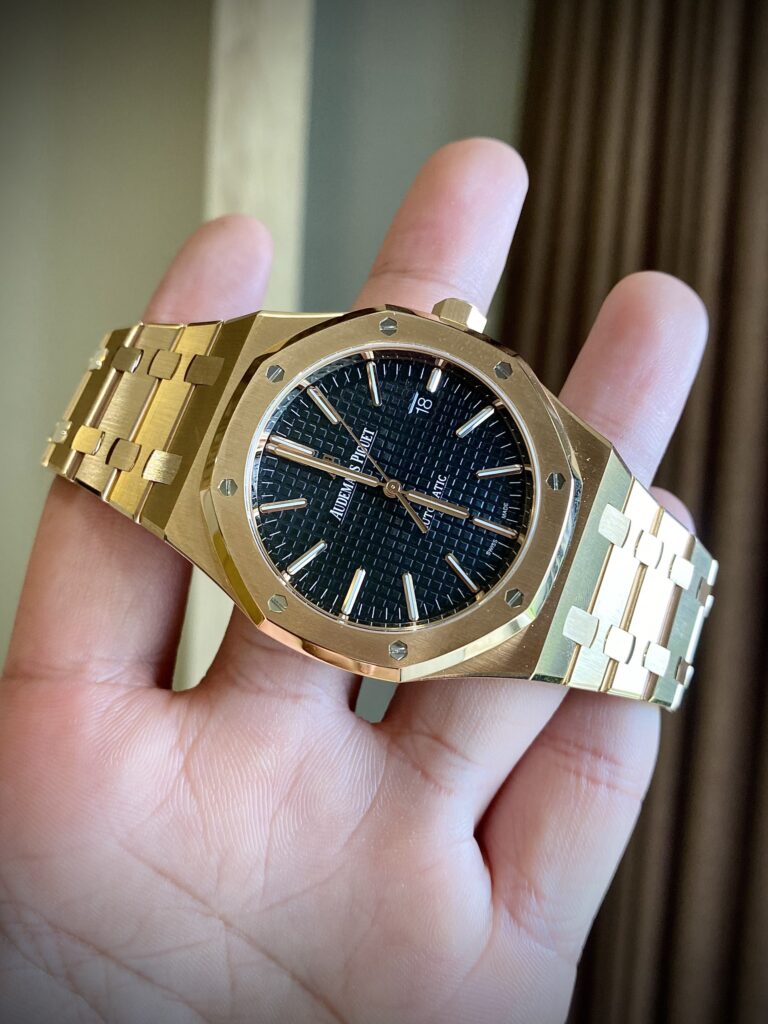 https://dwatchluxury.com/wp-content/uploads/2022/12/Dong-Ho-Audemars-Piguet-Super-Fake-11-May-Thuy-Sy-768x1024.jpg