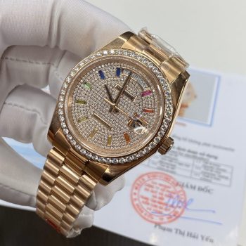 https://dwatchluxury.com/wp-content/uploads/2022/07/Dong-ho-Rolex-che-tac-full-kim-cuong-moissanite-1024x1024.jpg